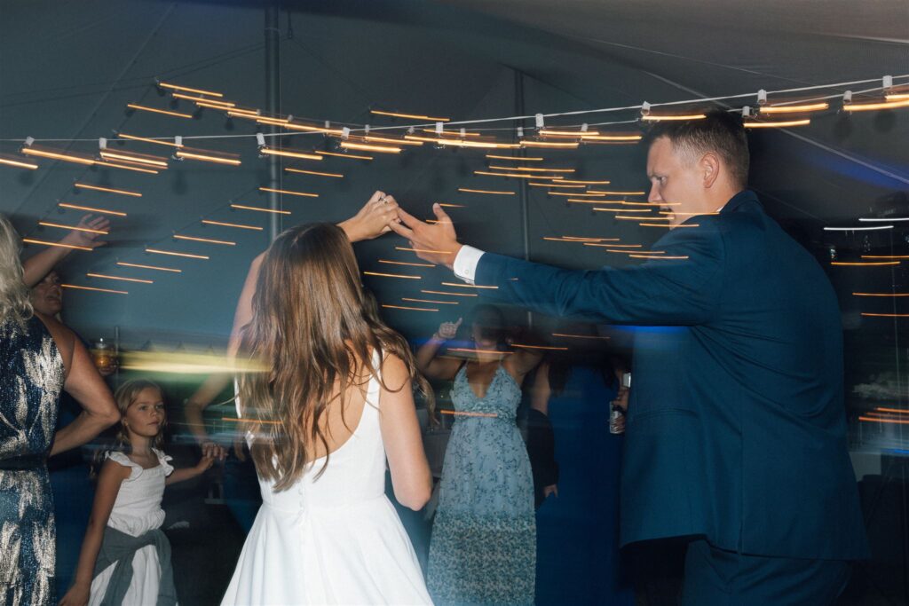 Minnesota newlyweds twirl around the dance floor